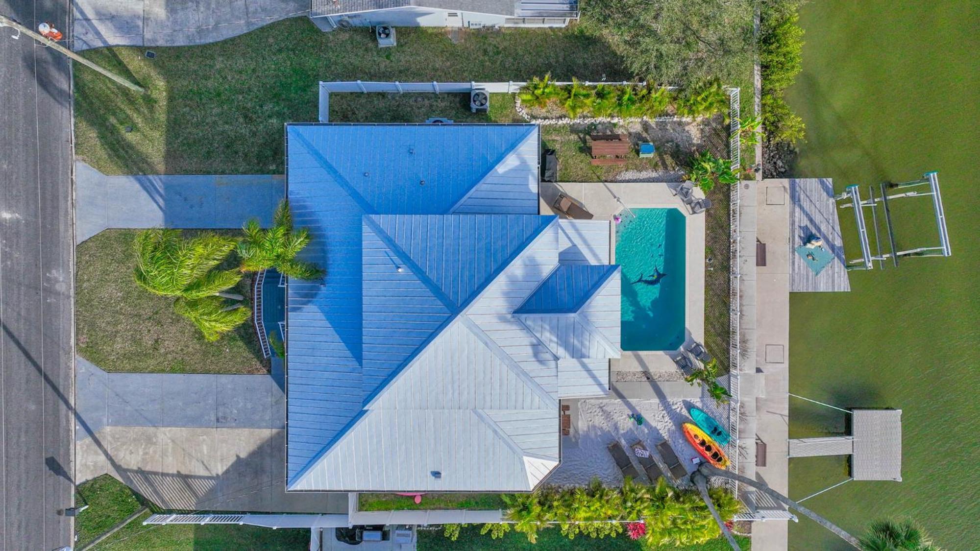 5 Bed3Bath Waterfront Pool Home With Full Gym, Office, And Heated Pool! Hernando Beach Bagian luar foto